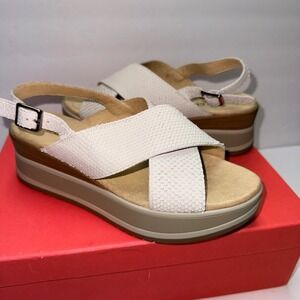 Vaneli Enid White Scale Print Platform Slingback Sandals Womens 6M 21018